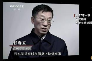 ?就差哥哥了！小库里和老库里一起为黄蜂拍定妆照